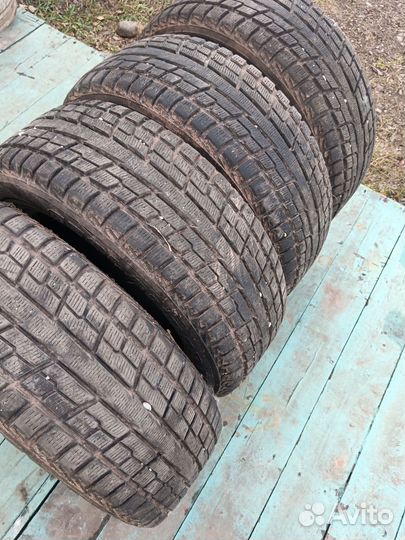 Yokohama A008 235/60 R17