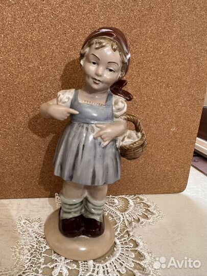 Фарфоровые статуэтки дети германия Bertram 19см