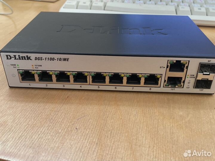 Коммутатор D-Link SNR