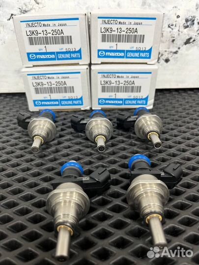 Форсунки Мазда 2.3 турбо с прокладкой