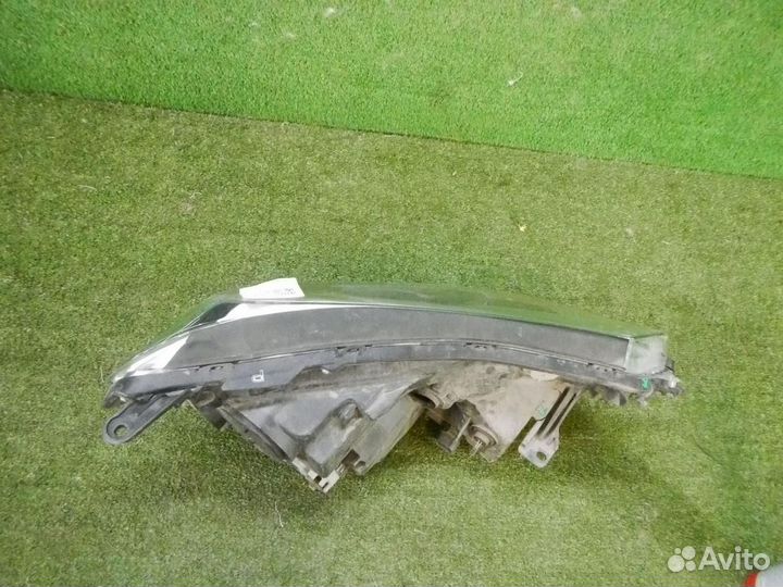 Фара левая Toyota RAV4