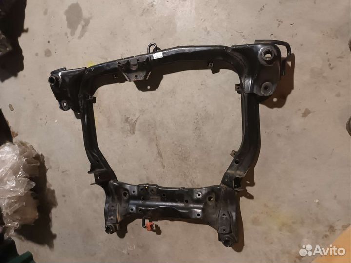 Подрамник передней подвески (двигателя) Kia Ceed 1