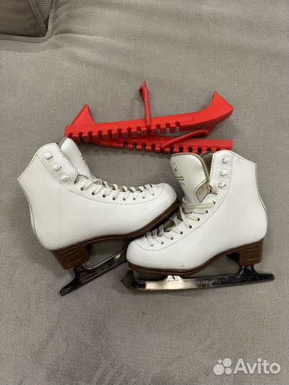 Проффесиональные фигурные коньки Jackson