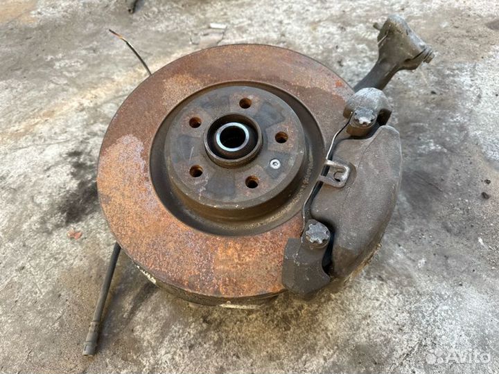 Ступица передняя левая Audi A6 C7 cduc 2012