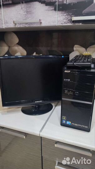 Монитор Samsung