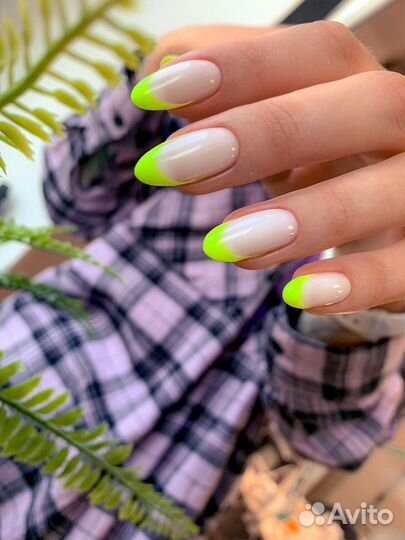 Маникюр педикюр