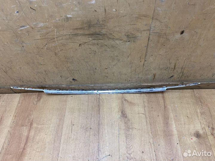 Молдинг заднего бампера центр Vw Tiguan 2017-2023