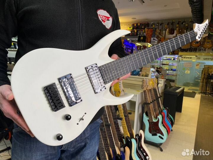 7 струнная электрогитара