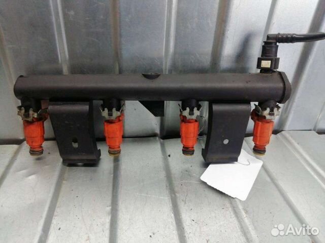 Топливная рампа Citroen C4 1 хэтчбек 1.6 2007