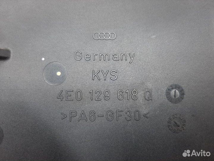 Воздухозаборник левый Audi A8 4E/D3 BPK 2005