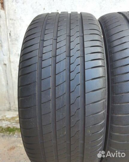 Firestone Roadhawk 245/45 R18 100Y