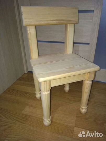 Стул детский деревянный