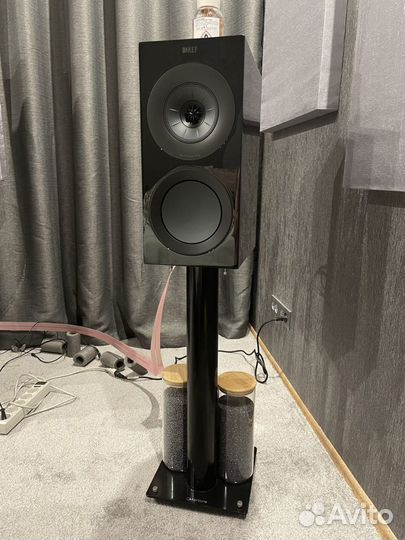 Kef R3 + стойки Norstone stylum 2