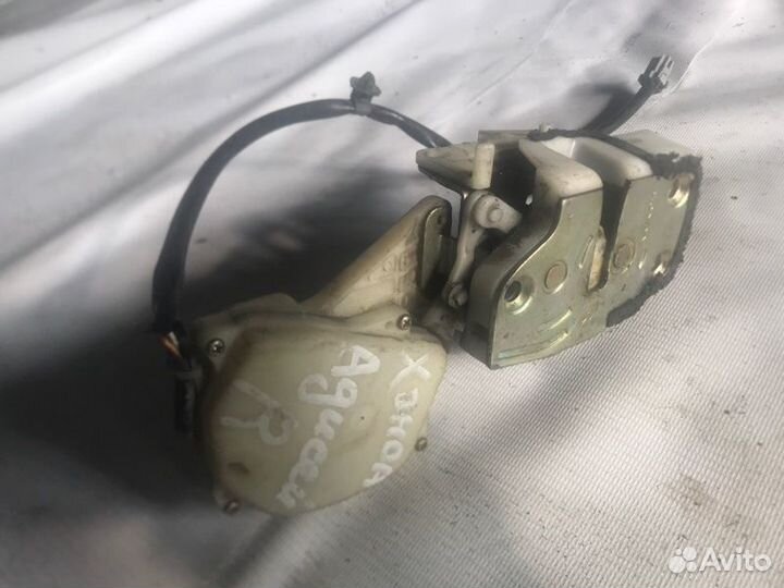 Замок двери передний правый Honda Odyssey RA3 F23A