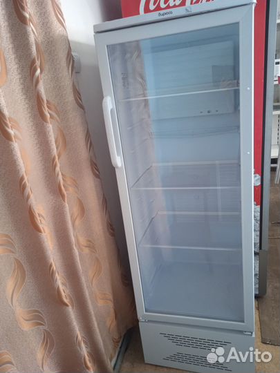 Холодильная витрина