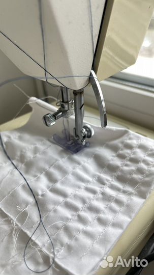 Швейная машина Zinger