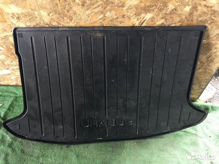 Коврик в багажник (ванночка)