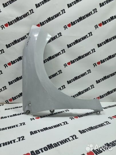 Крыло на Peugeot 408