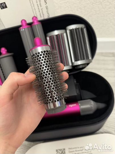 Фен-стайлер Dyson