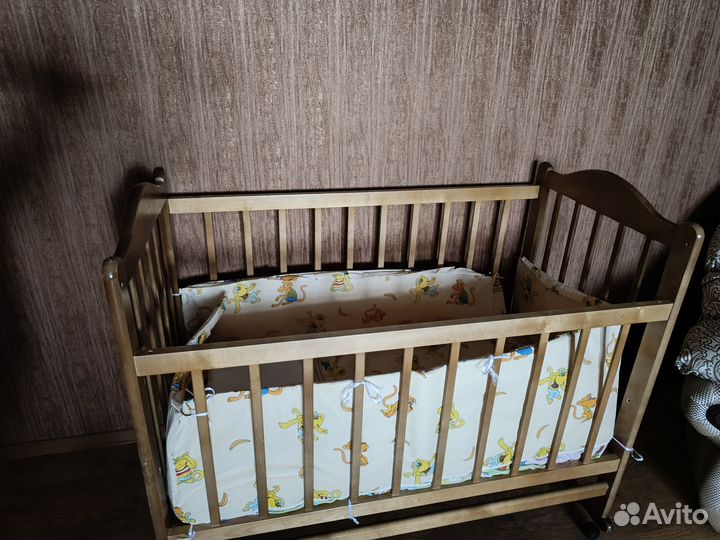 Детская кроватка