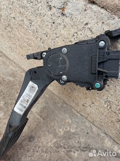 Электронная педаль газа geely emgand ec7