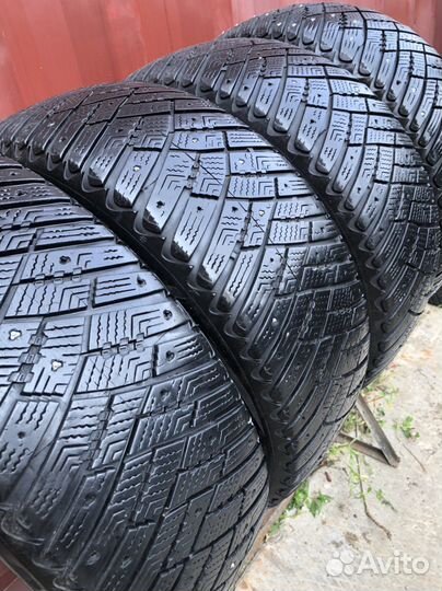 Goodyear Ultragrip Ice Arctic 205/55 R16