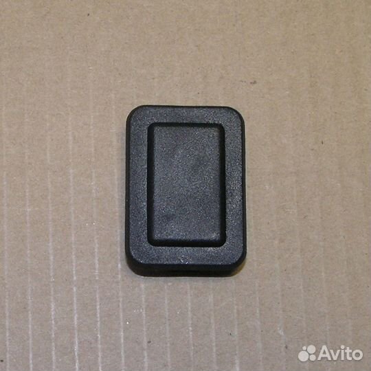 Заглушка клавиши на панель приборов овальная новог