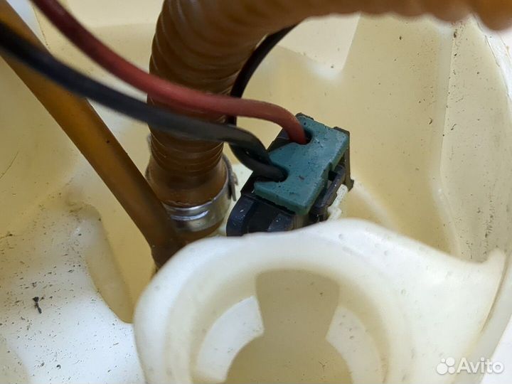 Насос топливный электрический BMW X3 E83, 2004