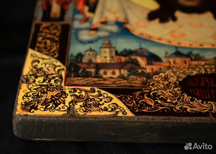 Икона на дереве 