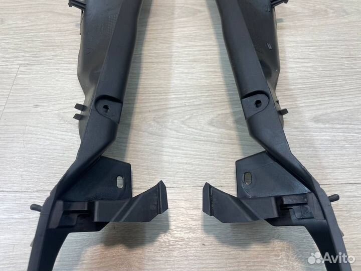 Пыльник переднего крыла пара Honda Civic 4D