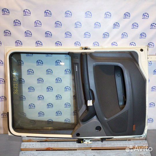 Дверь в сборе, R DAF