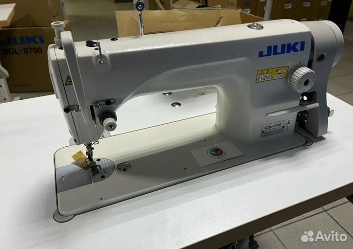 Прямострочка Япония juki DDL-8700N