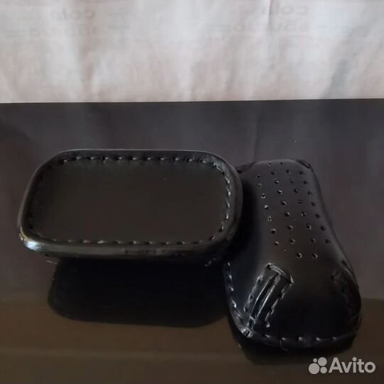 Игольница кожаная