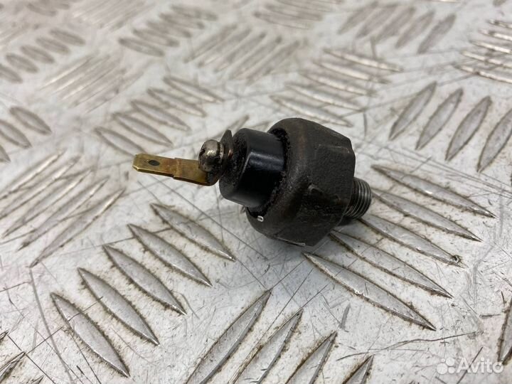 Б/У Датчик давления масла (Двигателя) Mitsubishi