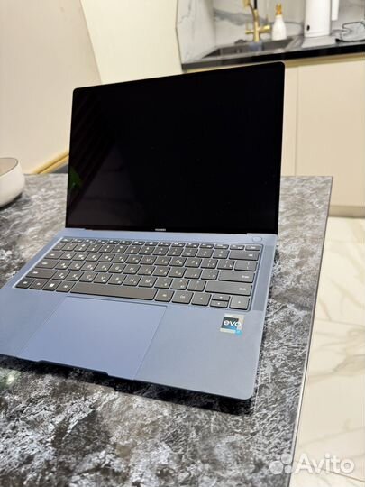Продаю ноутбук Huawei Matebook x pro 2024 ultra 7