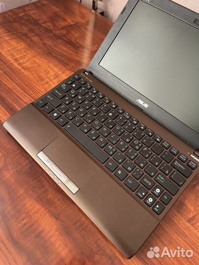 Ноутбук asus Eee PC 1025C