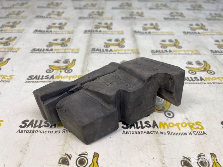 Гаситель левый Volkswagen Touareg 7P5 NF cgra 3.6