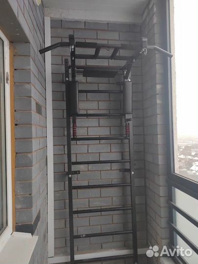 Шведская стенка с турником и брусьями