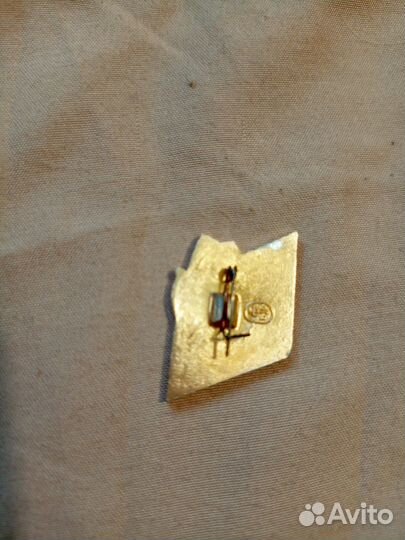 Значок Орленок