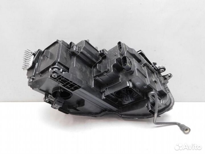 Фара левая Volkswagen Tiguan