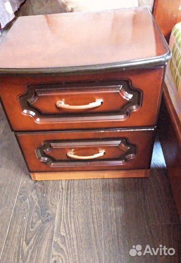 Тумба прикроватная бу и кровать