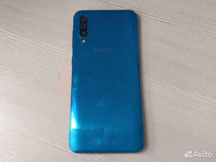 Samsung Galaxy A50, 6/128 ГБ