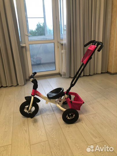 Детский велосипед с ручкой