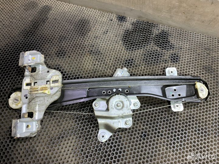 Стеклоподъемник передний левый Chevrolet Cobalt 2