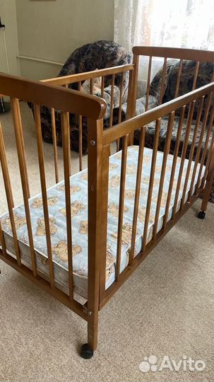 Детская кроватка