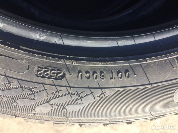 Nokian Tyres Hakkapeliitta 9 215/50 R17 95T
