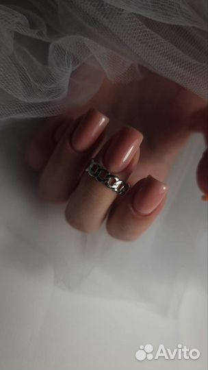 Маникюр с покрытием гель-лак, наращивание