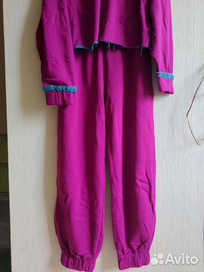 Спортивные костюмы р s/m в ассортим новые