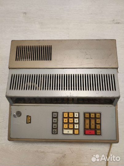 Калькулятор искра 121 СССР