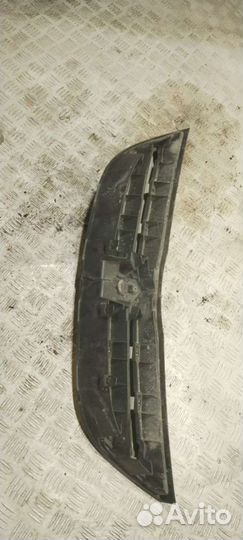 Решетка радиатора SuzukiLiana2006